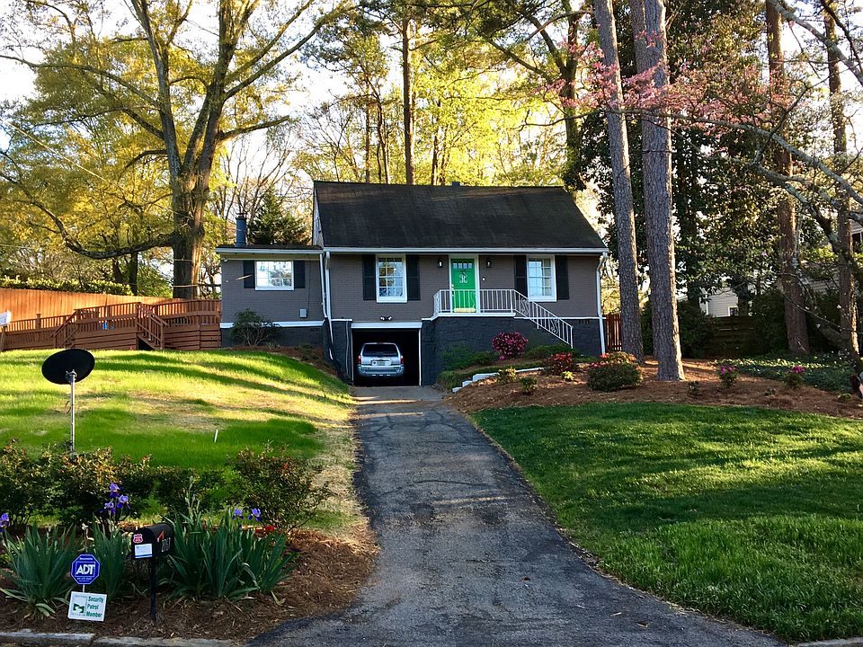 2nd image of 2767 Ridgemore Rd NW