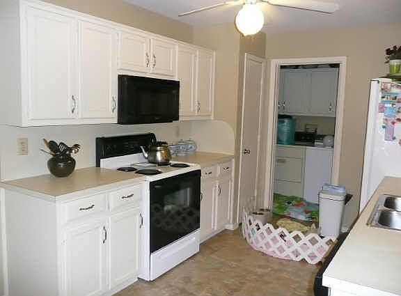 5th image of 3006 Eastpark Dr