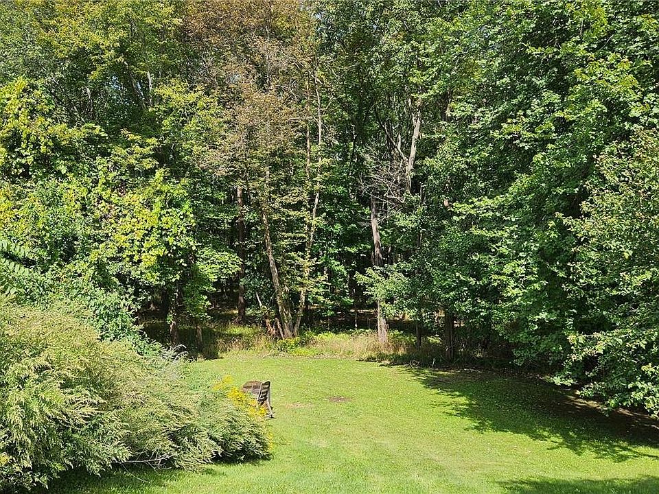 2nd image of Sunrise Park Road