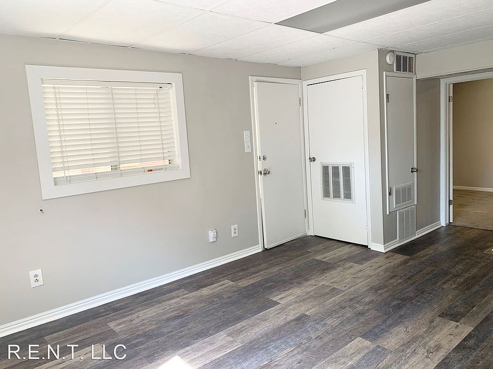 1st image of 137 S McClelland St #3