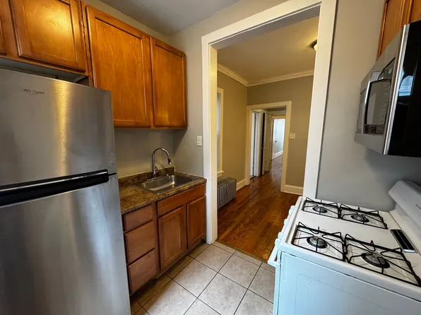 3834 W Palmer St APT 1C, Chicago, IL 60647