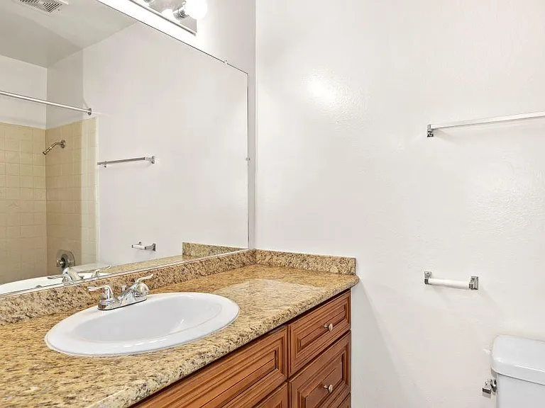 Parkview Terrace Apartments — Photo 32