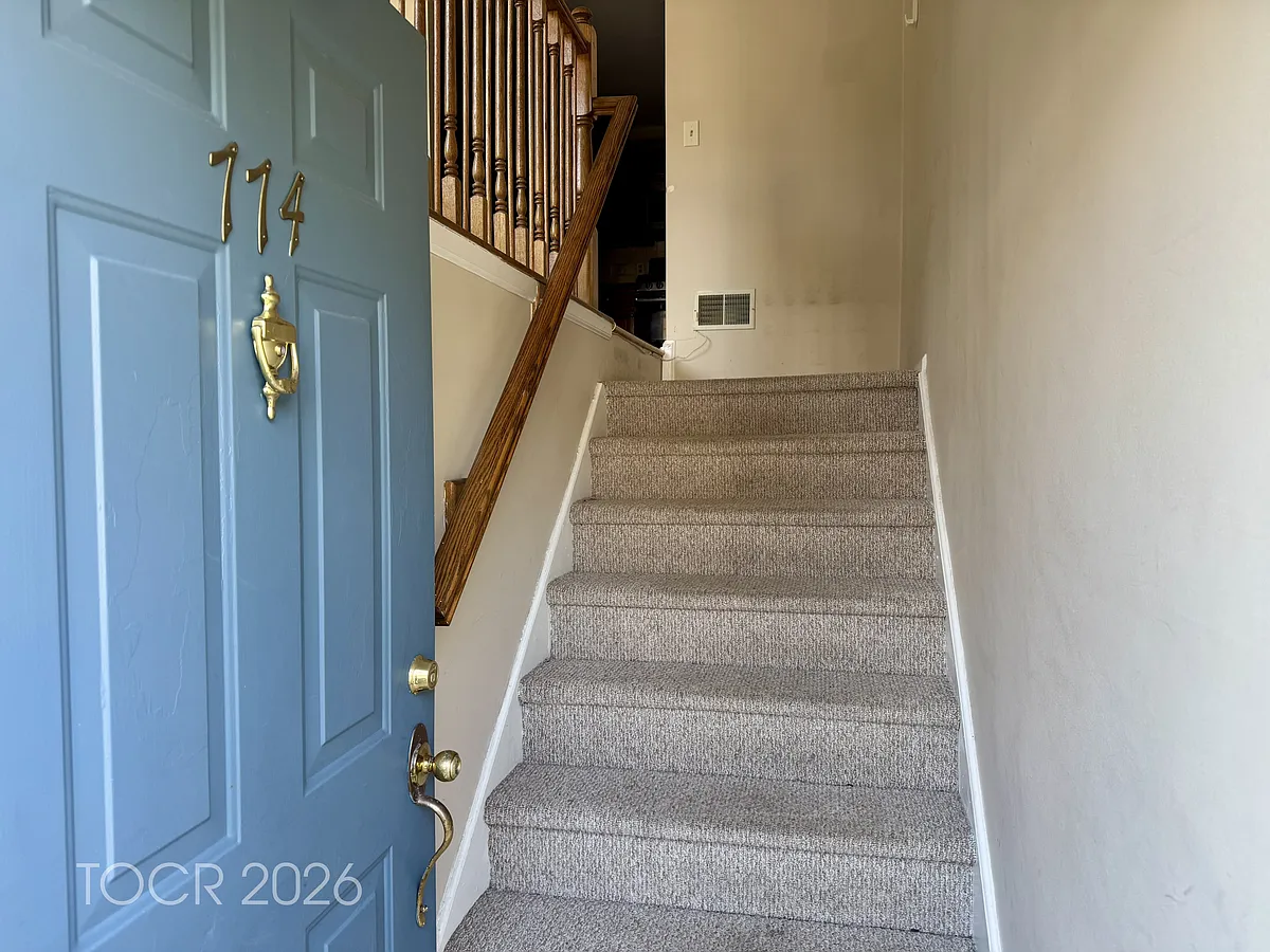 Building Photo - 774 Sassafras Ct