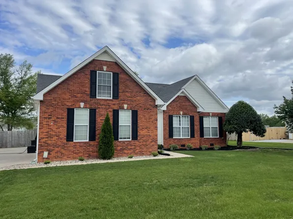 338 Dixie Ln, Pleasant View, TN 37146
