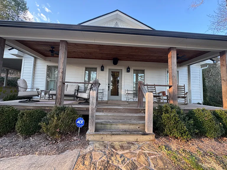 104 Hamby St — Photo 9