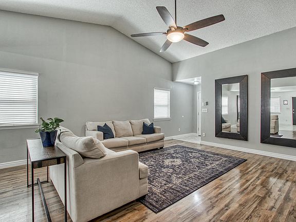 5th image of 11948 Mesquite Lake Ln