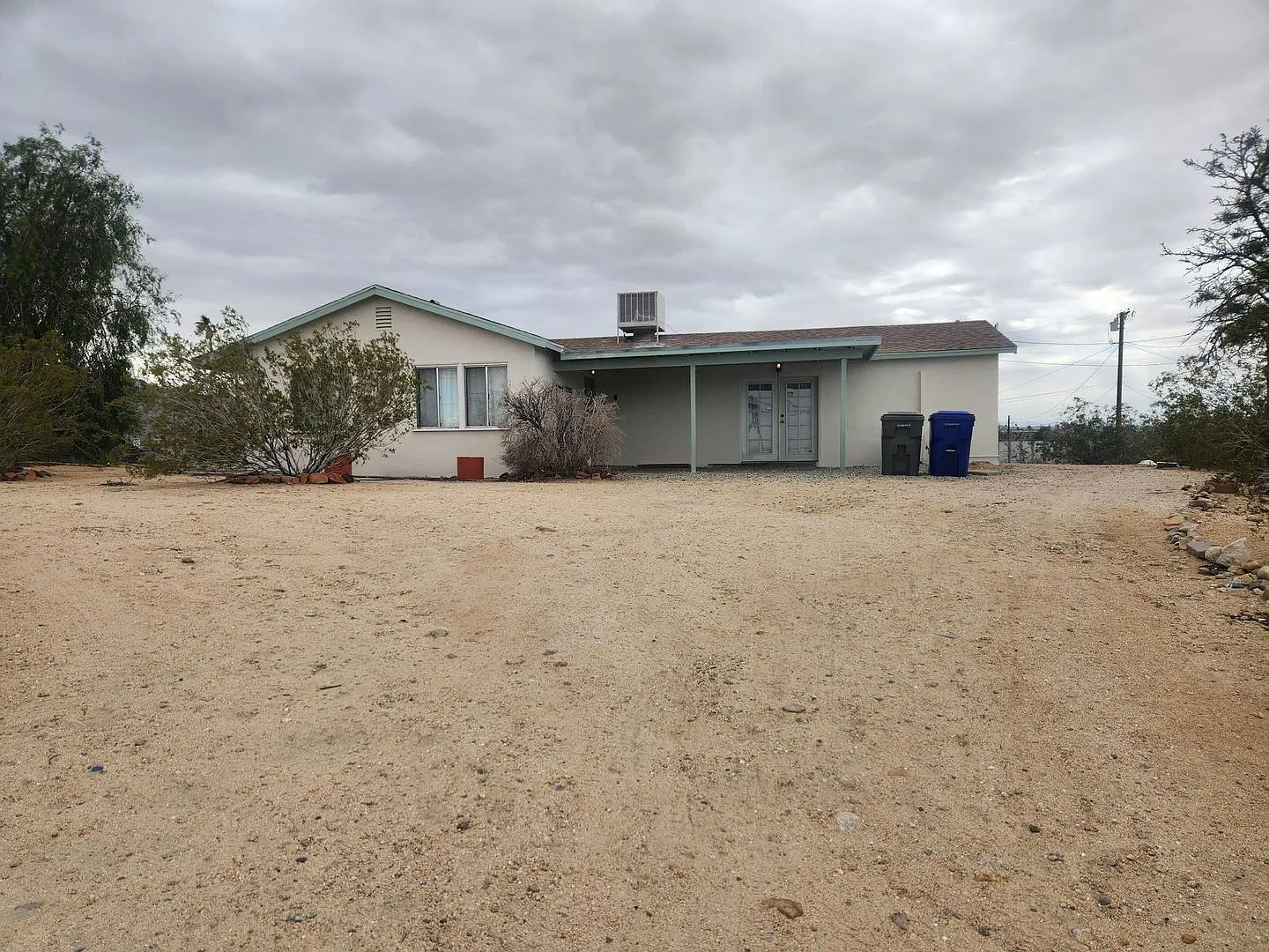 Coming Soon! 2 Bedroom 2 Bath Home — Photo 2