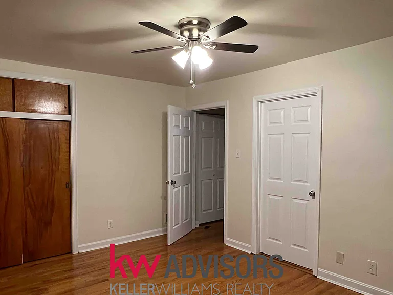 3521 Burke Ave #2 — Photo 14