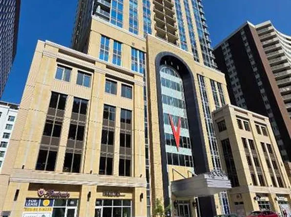 930 S 6th Ave SW #1206, Calgary, AB T2P 1J3