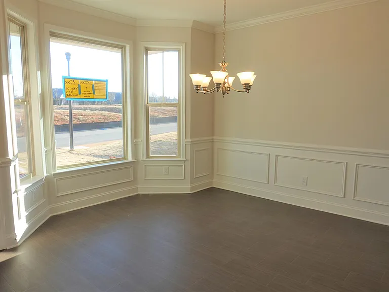2731 Millhone Dr — Photo 6