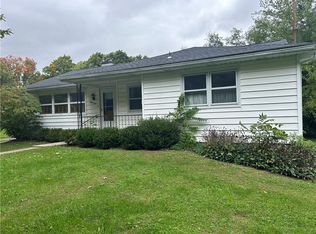 61 Seneca St, Penn Yan, NY 14527