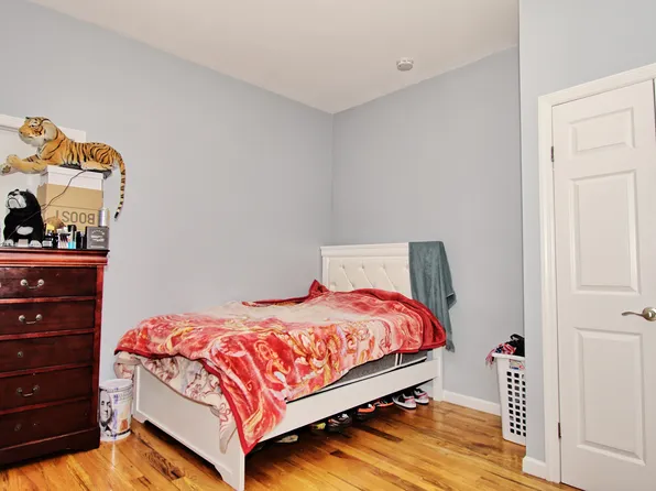 3299 Fulton Street image 6 of 21