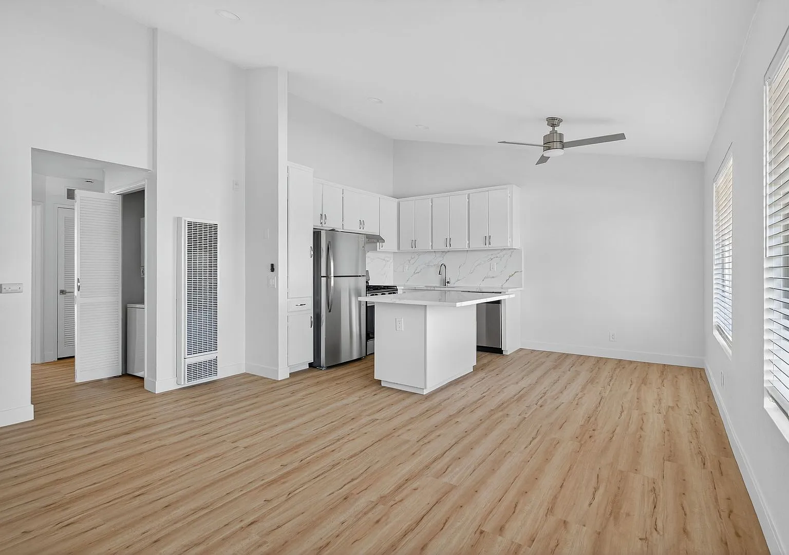 1066 Coronado Avenue — Photo 4