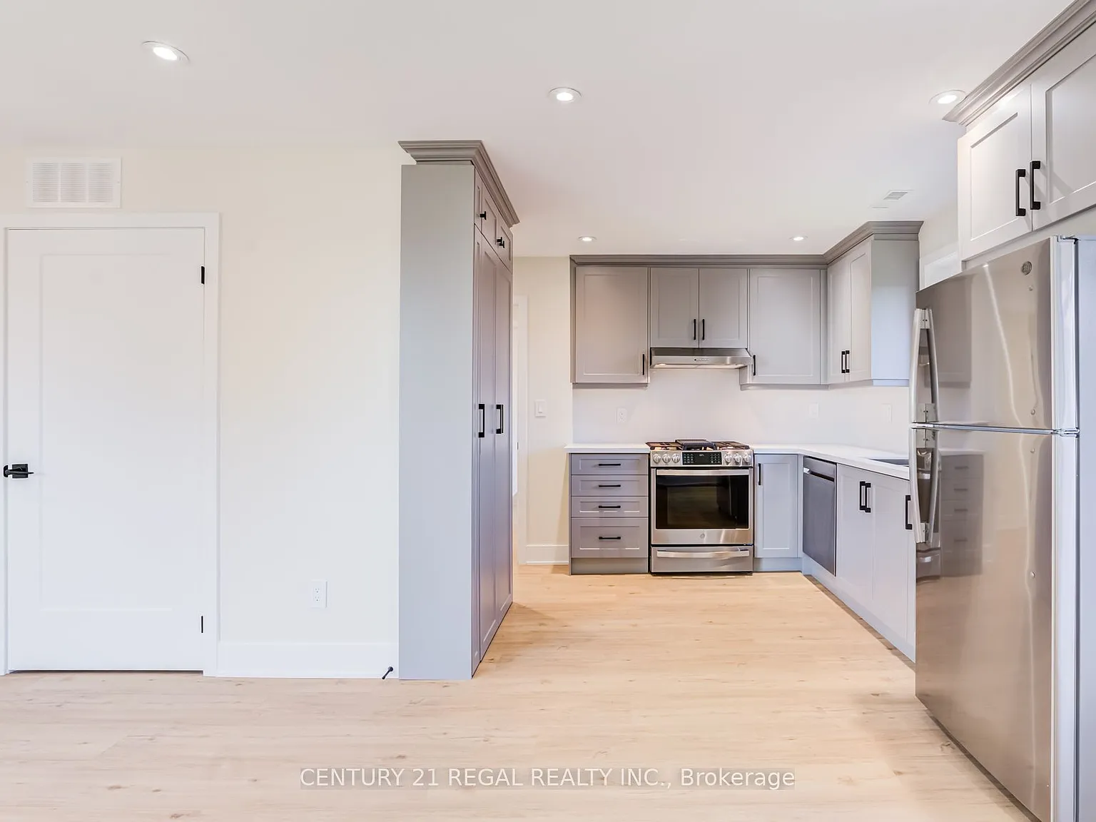 2 bed, $2,650 — Photo 3