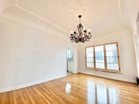 4th image of 347 N Sierra Bonita Ave #349