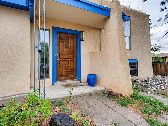 3rd image of 2702 Paseo De Canto