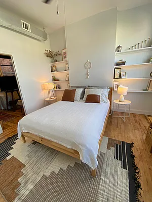 Rented by The Brokerage Group LLC | media 24