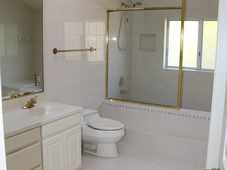 74 San Luis Ct — Photo 15