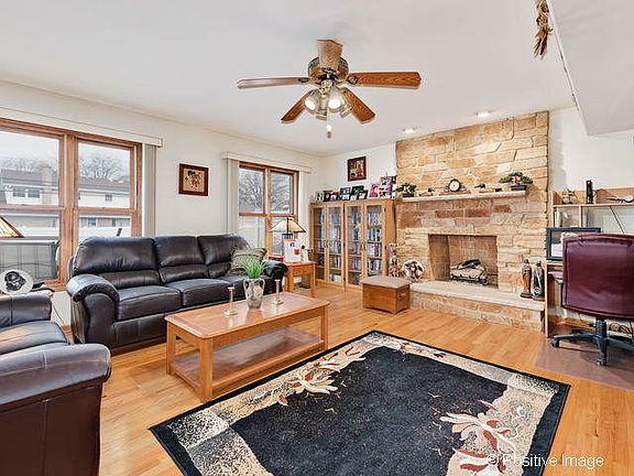 4th image of 10614 S Keeler Ave
