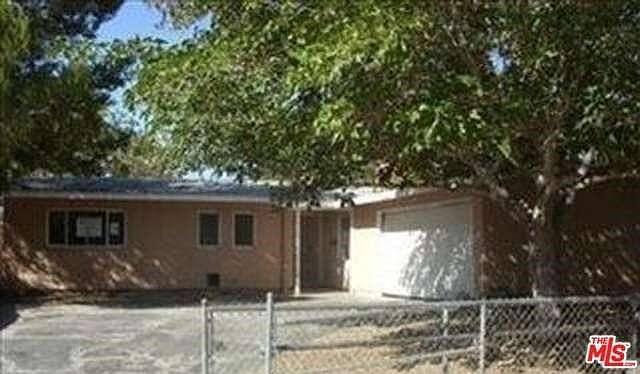2nd image of 1127 W Holguin St