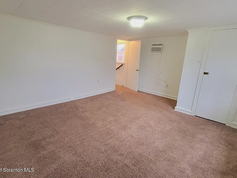 114 Dickson St — Photo 22