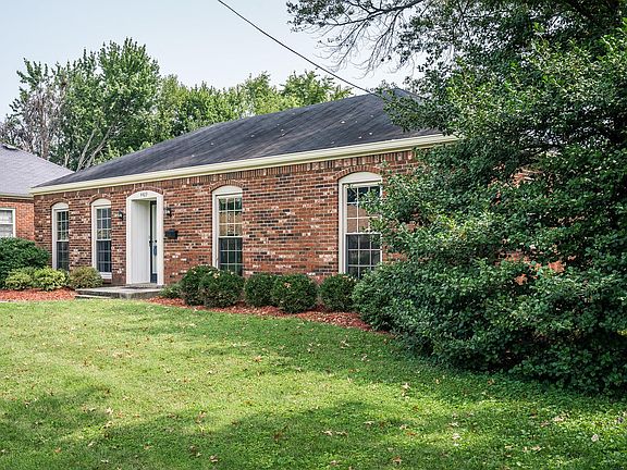 3rd image of 4409 Woodgate Ln