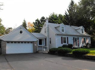 277 Old County Rd, Smithfield, RI 02917