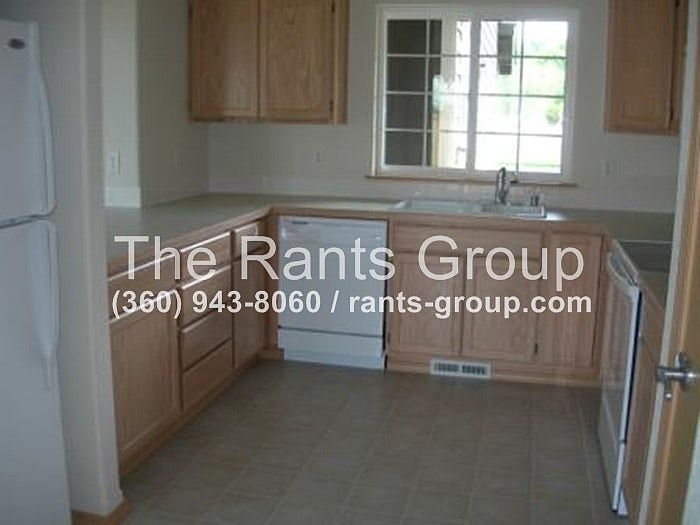 2nd image of 4729 Durham St SE