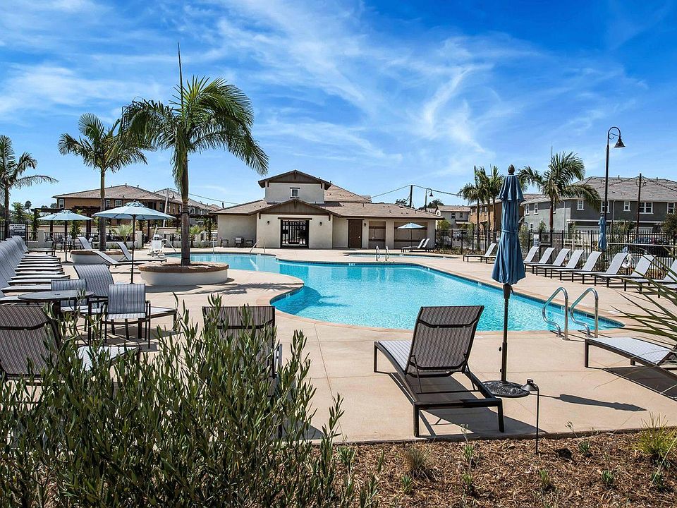 Resort style swimming pool