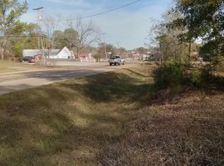 Columbia Ave, Prentiss, MS 39474