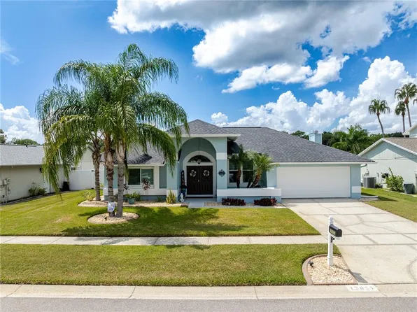 12057 Stone Crossing Cir, Tampa, FL 33635