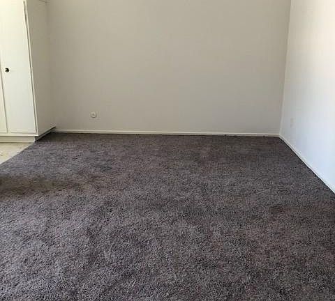 3rd image of 1021 N Harper Ave