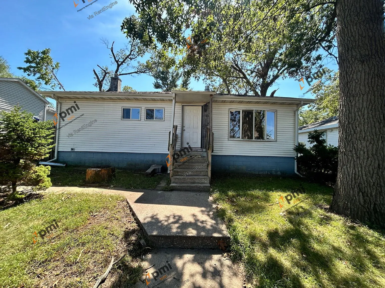 3 bed, 2.0 bath, 988 sqft, $1,325 — Photo 1