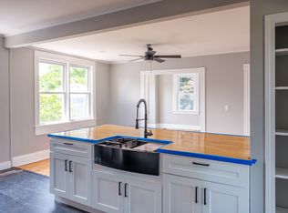 13 Livingston Pl #2, Middletown, RI 02842