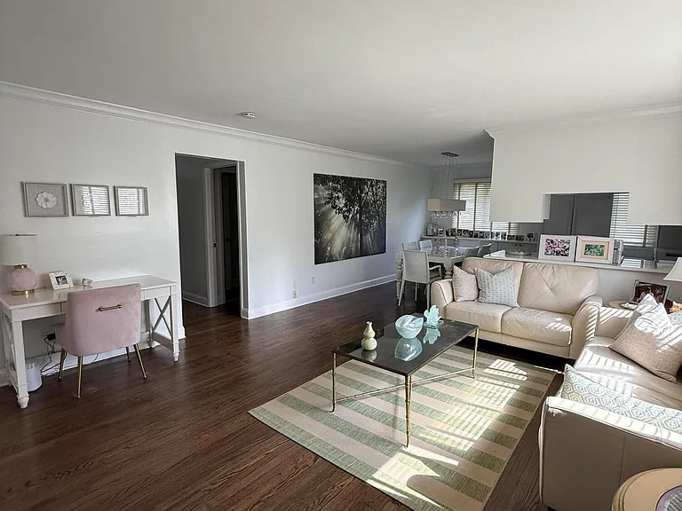 35 Sternberger Ave #A — Photo 5