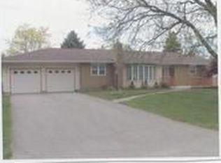 474 Salem Dr, Jonesville, MI 49250