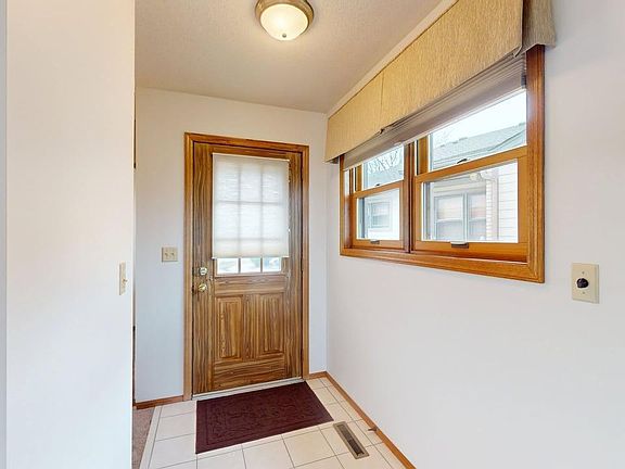 5th image of 64 Conner Cir SW