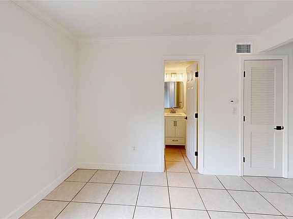 5th image of 2501 E CENTRAL BOULEVARD #10