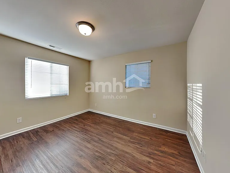 107 Oak Knoll Dr — Photo 14