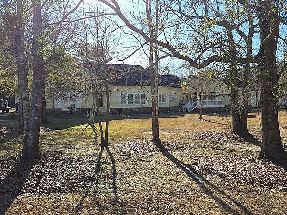 2nd image of 5835 Leonard Loop