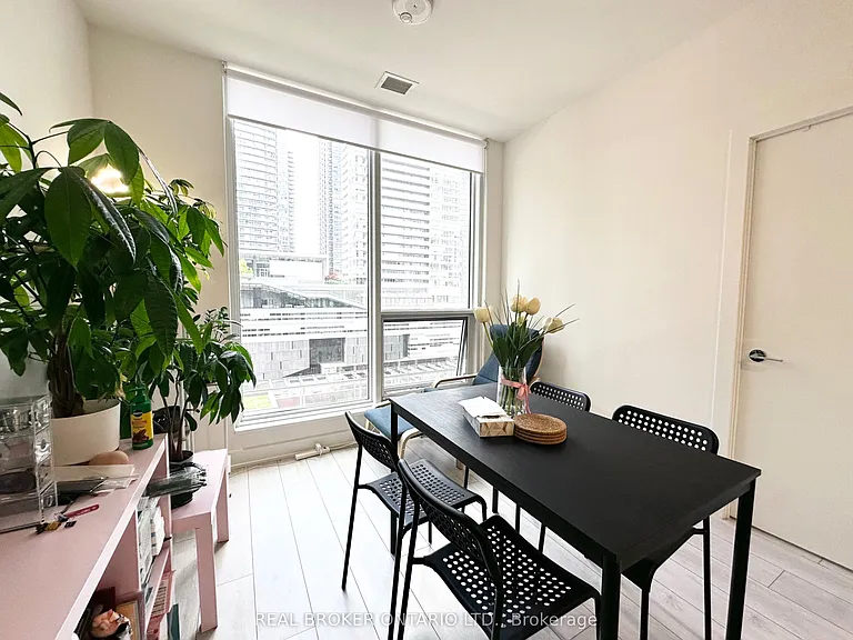 15 Mercer St #818 — Photo 10