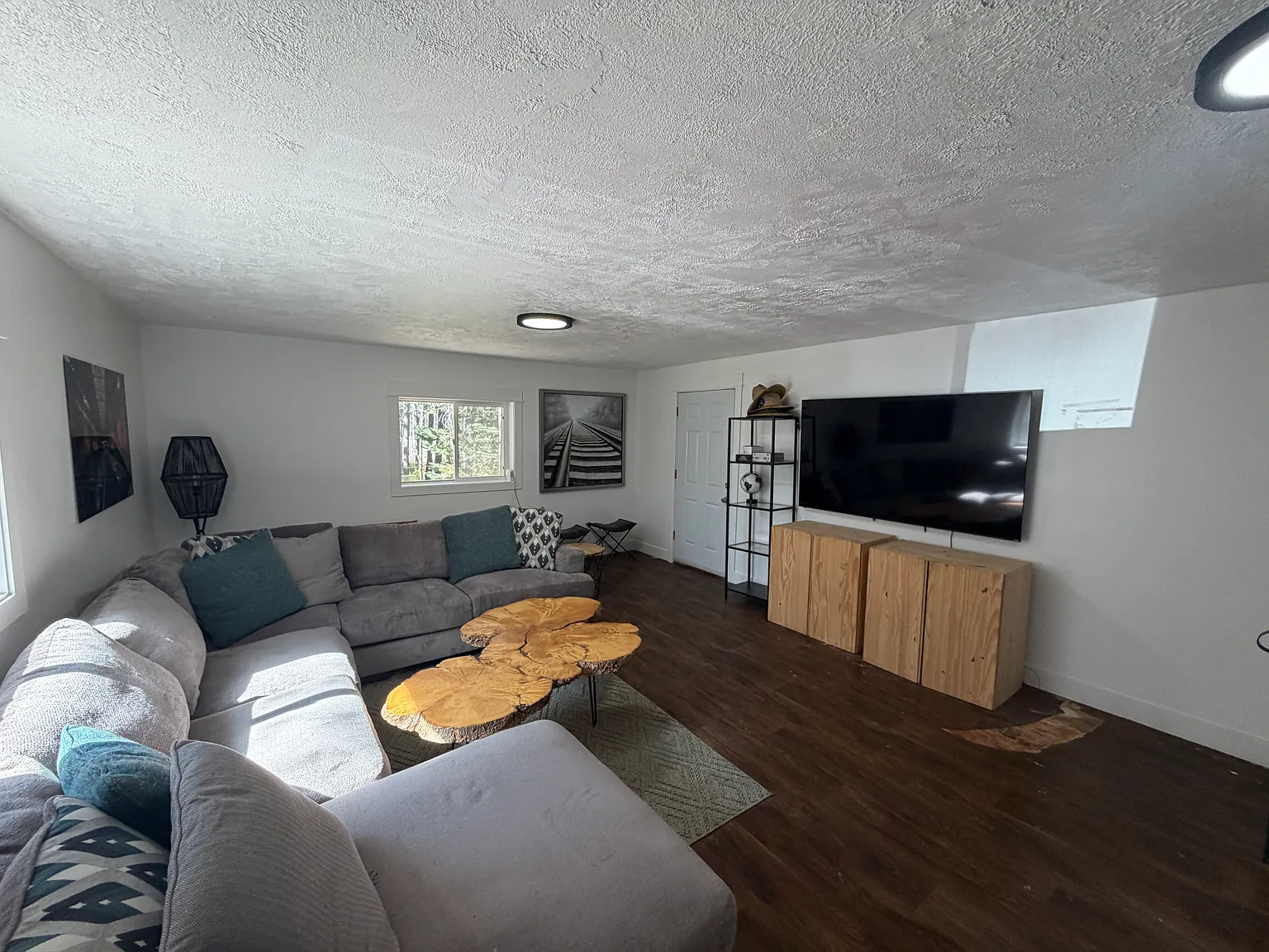 4 bed, 1700 sqft, $2,200 — Photo 2