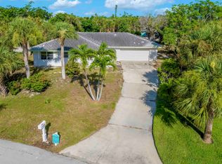 586 Boulder Dr, Sanibel, FL 33957