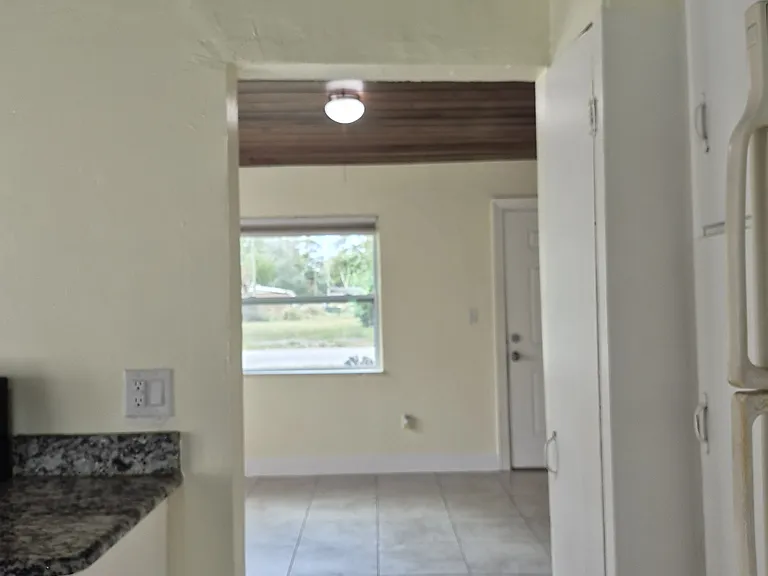 616 S Kentucky Ave — Photo 39