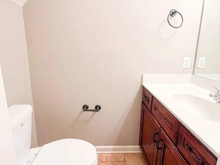 1213 Ash Ridge Dr — Photo 7
