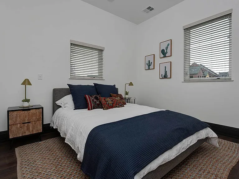 Quarry Town Apartments — Photo 12