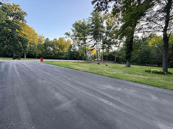 5th image of 26962 Pebblestone St