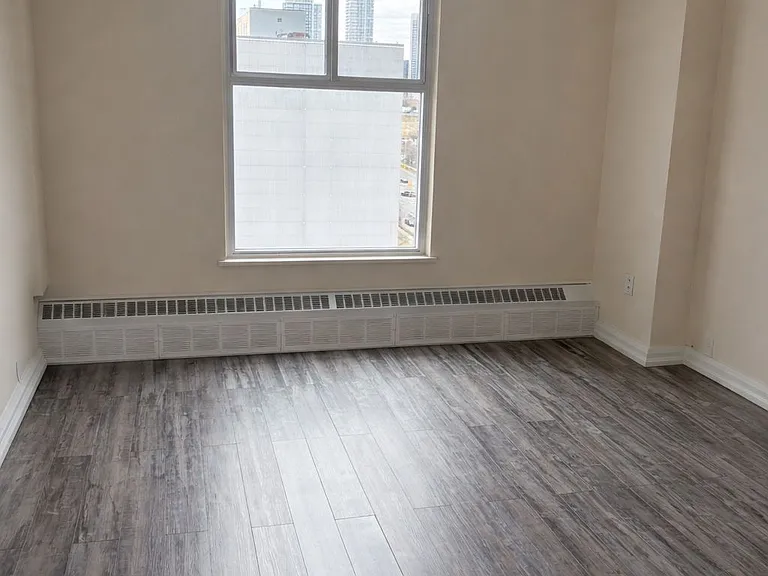 2 Glamorgan Ave #1112 — Photo 7