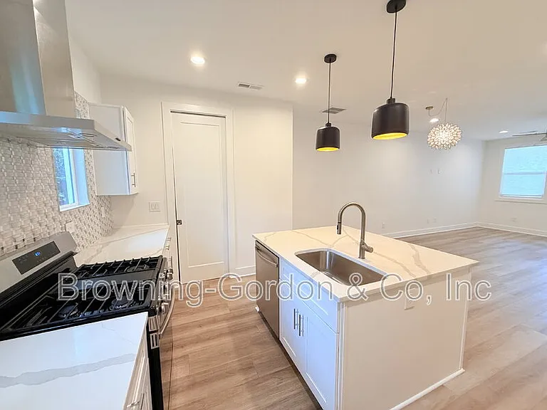 805 Cherokee Ave #4 — Photo 7