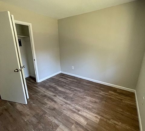 2nd image of 605 E McLemore Ave #17163847